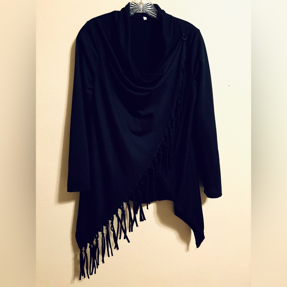 FRINGE SHAWL, Women’s Size Large, heavy cozy and warm!‎